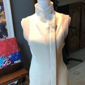 Lululemon cream Versa Vest